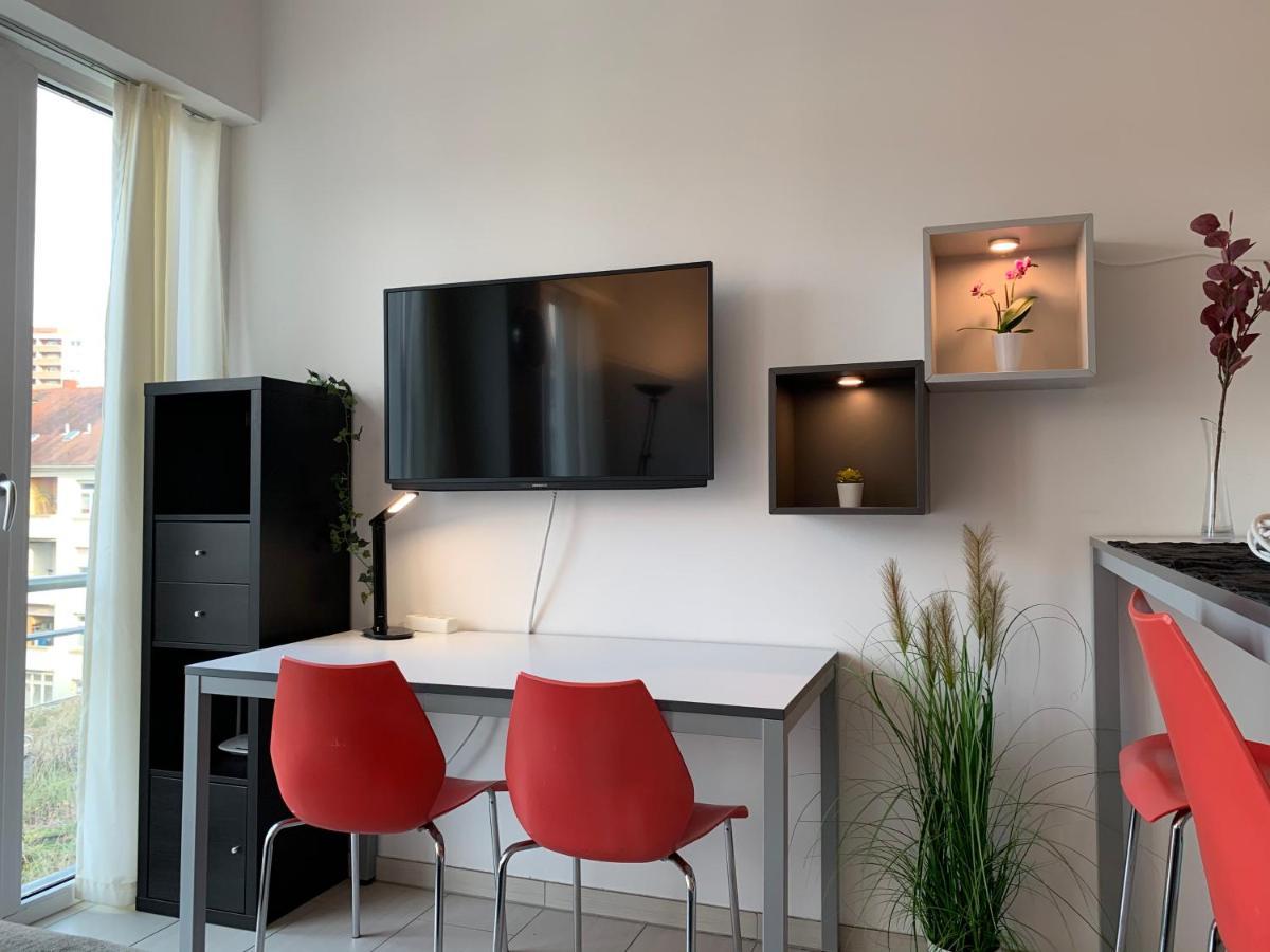 Exklusive WohlfüHloase By Rabe - Parkplatz & Free Netflix & Coffee-Bar Apartman Karlsruhe Kültér fotó